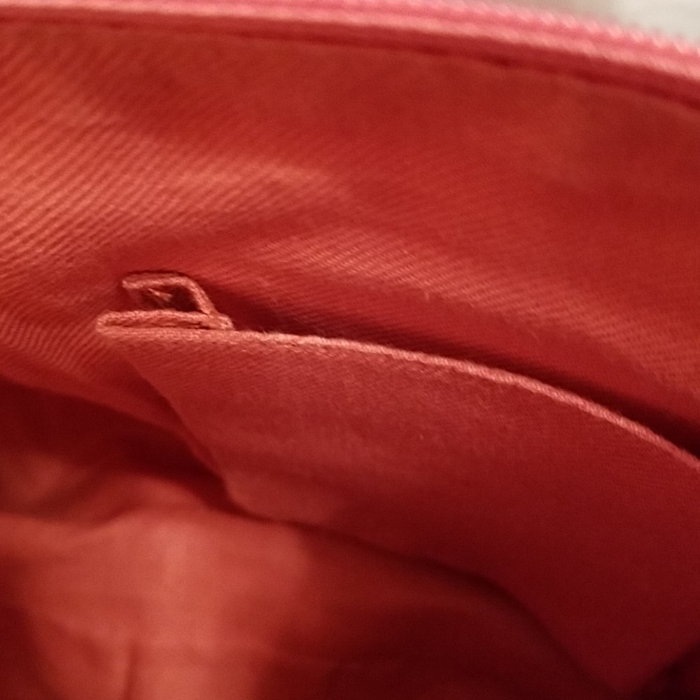 Handbag - Picture 3 of 4